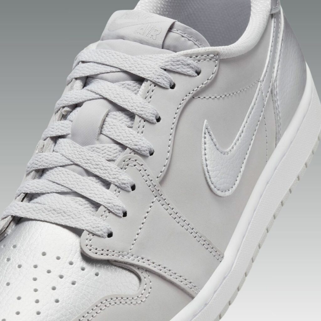 Air Jordan 1 Low OG Metallic Silver CZ0790-002