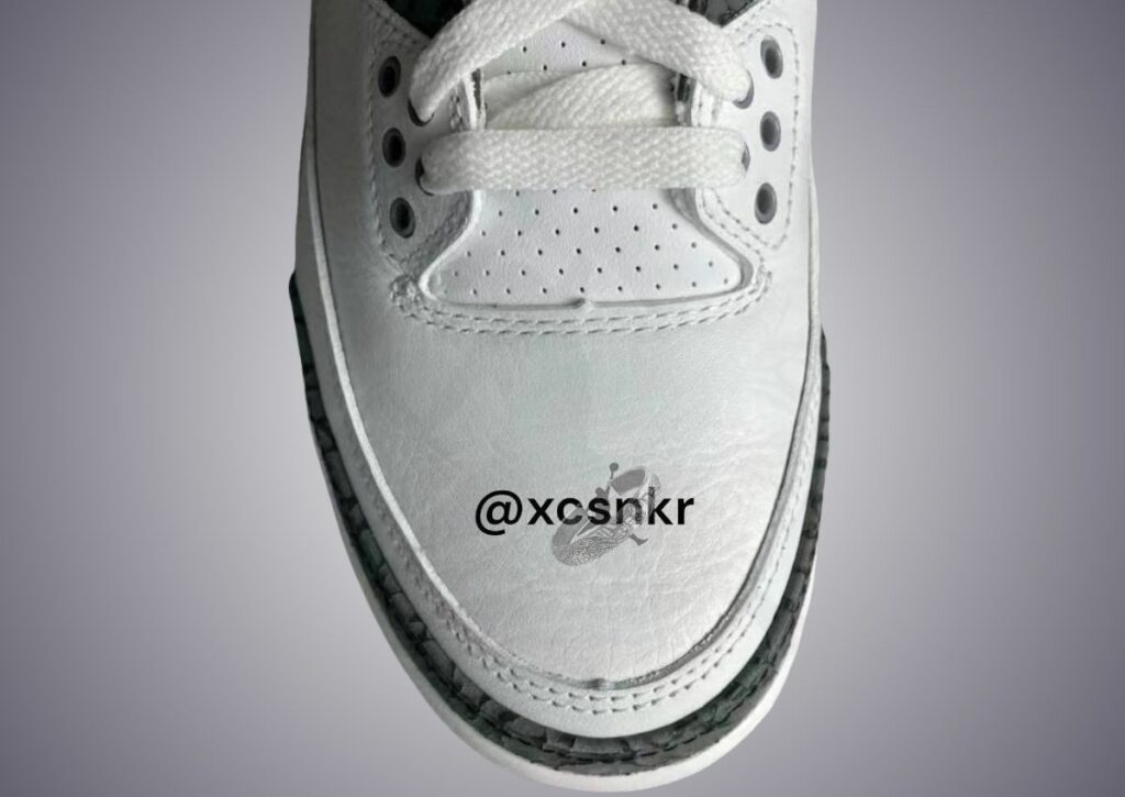 Air Jordan 3 Summit White Cement Grey CT8532-106