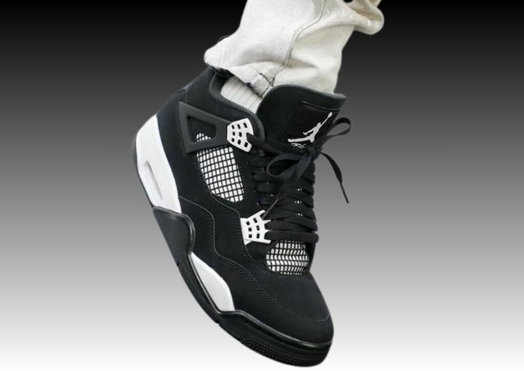 Air Jordan 4 White Thunder FQ8138-001 On-Feet
