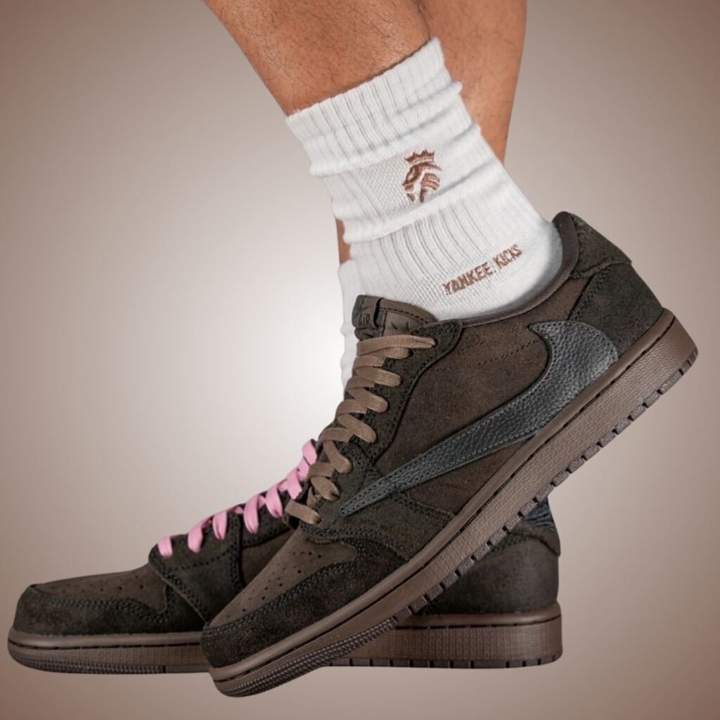 Travis Scott Air Jordan 1 Low OG Velvet Brown DM7866-202 On-Feet